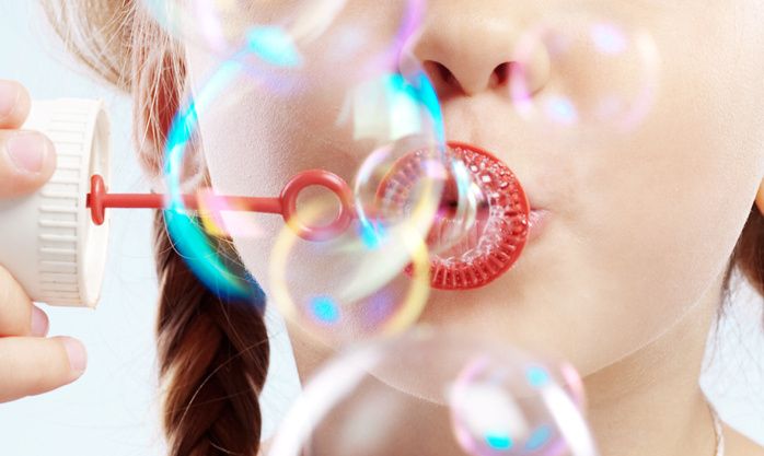 iskolakezd�si rekl�maj�nd�koz�s c�geknek k�z�leteknek